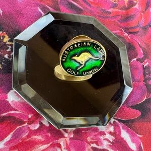 Vintage Australian Ladies Golf Union Lapel Pin